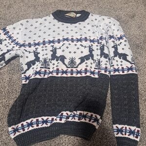 Men's Gray and White Crewneck Sweater